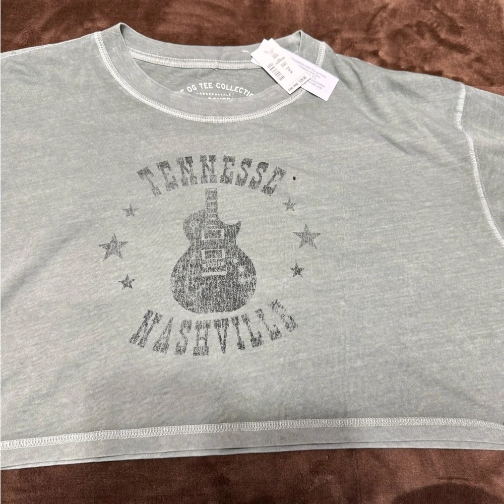 NWT woman’s size medium oversized Aeropostale cropped tshirt - Picture 2 of 9